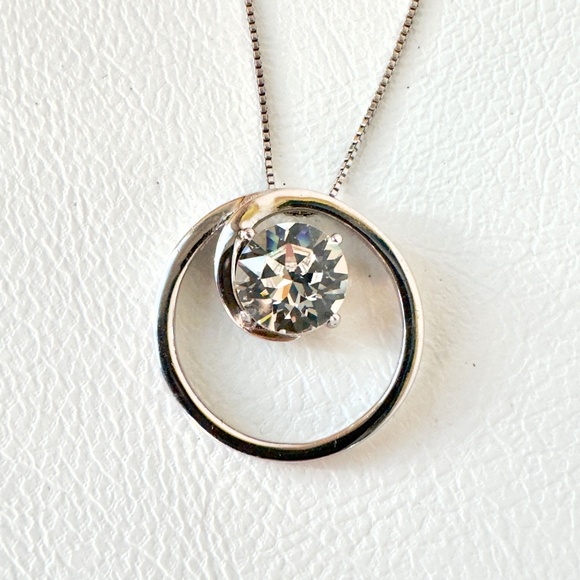 925 Sterling Silver Round Slider Pendant On Box Chain Necklace - Picture 1 of 8